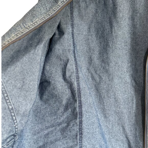 Chico’s Women’s Lightweight Denim Jacket - Abstract Print, Zipper Front, Pockets - Picture 9 of 9